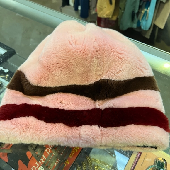 Worn A Couple Of Times Marni real fur hat - Picture 2 of 2